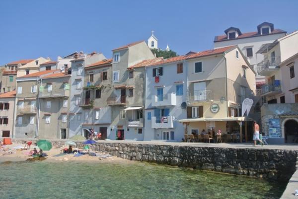 Sun Apartment Baska  Exterior photo