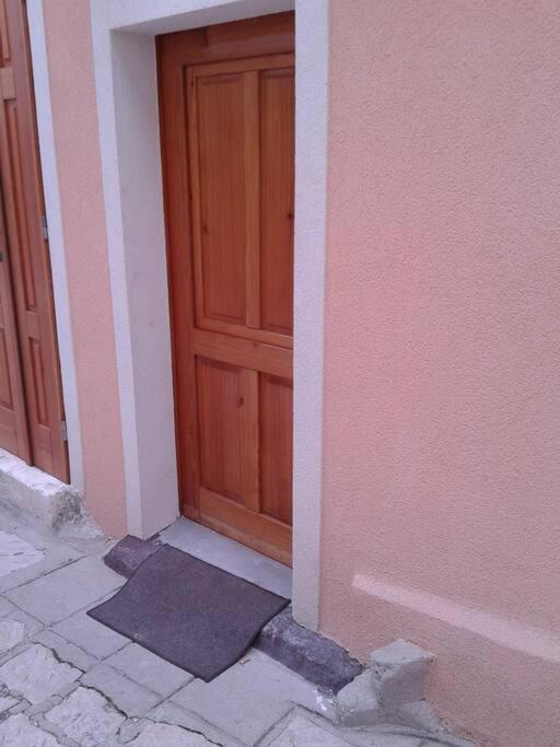 Sun Apartment Baska  Exterior photo